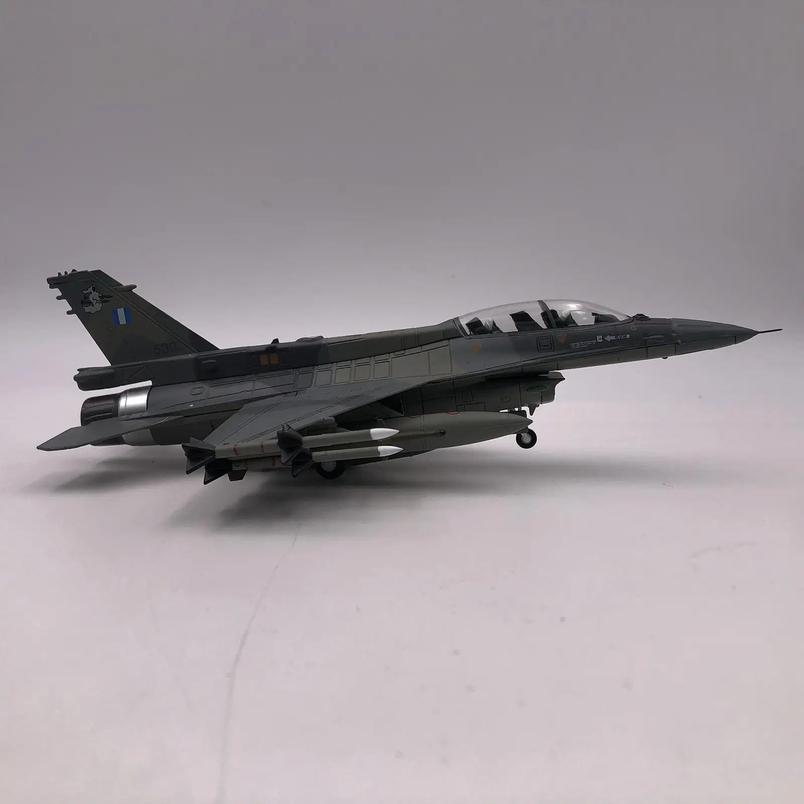 Simulation 1:72 F16 Aircraft Model Stimulated Airplane Collection Model Simulation 1:72 F16 Aircraft Model Stimulated Airplane Collection Model