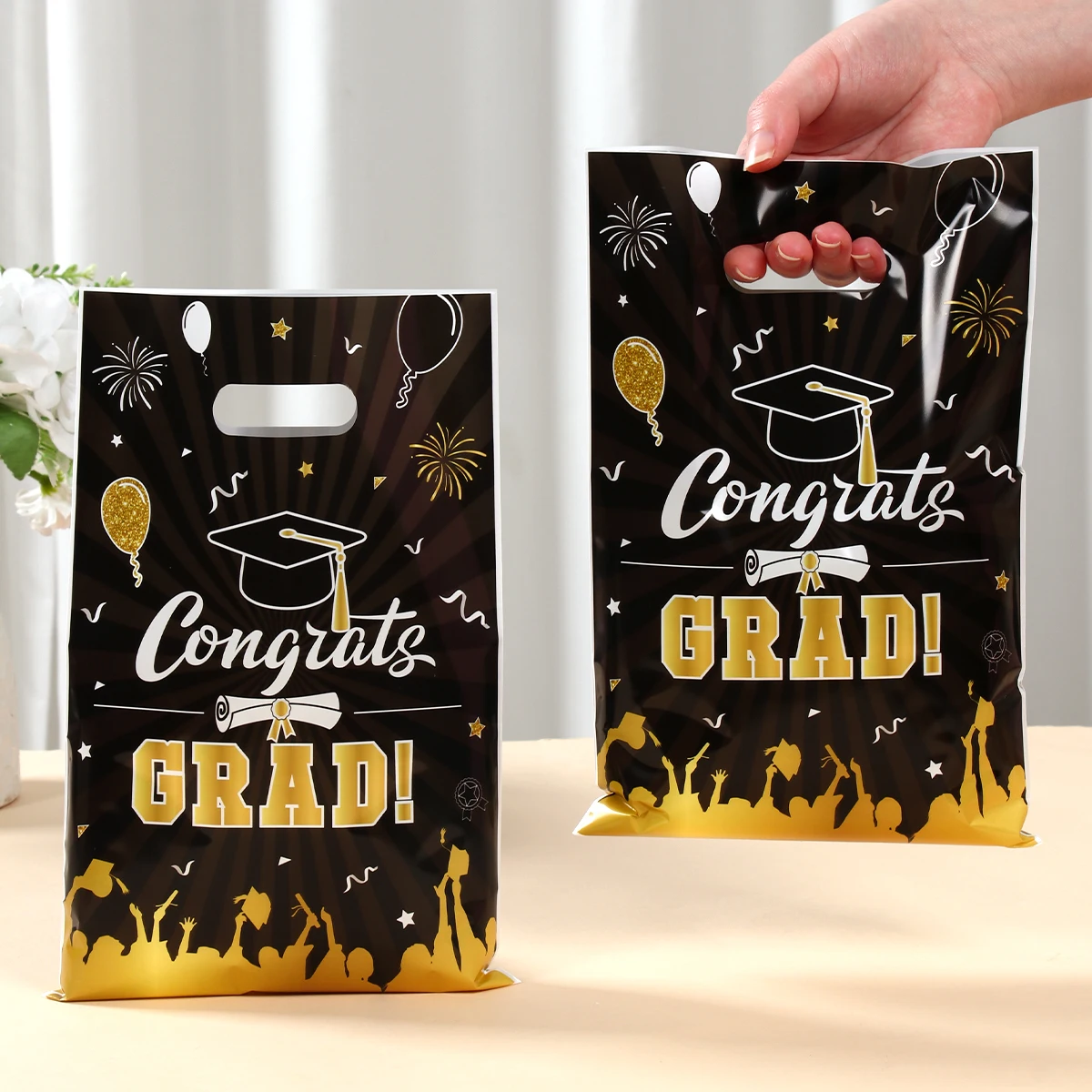 Bolsas de recuerdo de graduación de plástico desechables - imagen 2