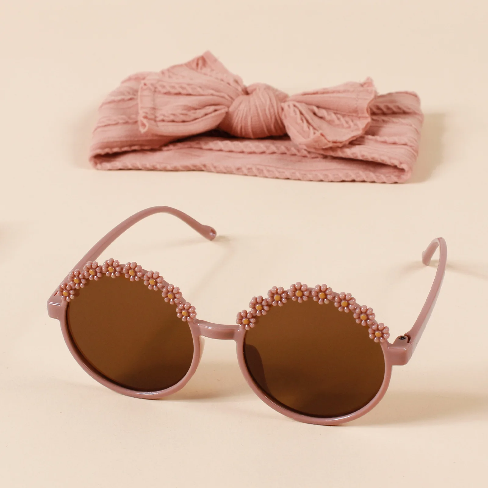 Conjunto de accesorios para bebé niña – Diademas, gafas de sol y calcetines florecitas - imagen 5
