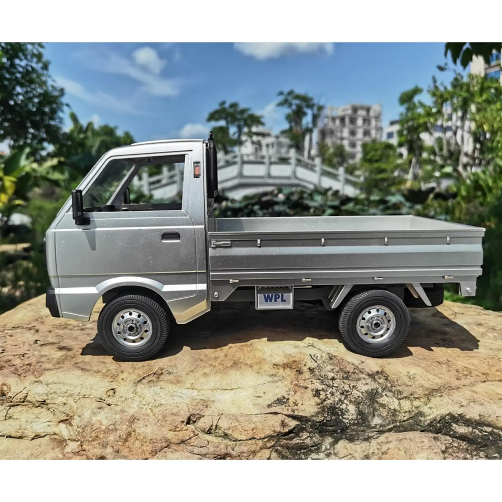 Camioneta RC D12 teledirigida para derrape eléctrica, motor potenciado - imagen 5