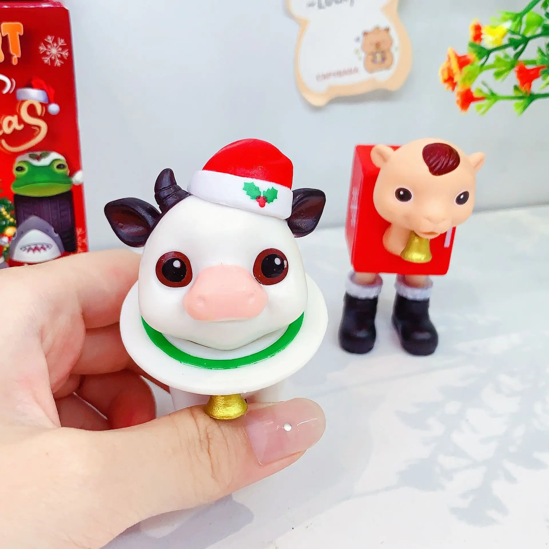 Tung Sahur Tralalelo: caja ciega navideña de figuras para regalo - imagen 5