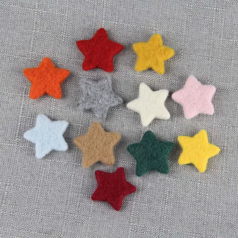 Estrellas de fieltro para sesión de fotos newborn – pack de 5 unidades - imagen 5