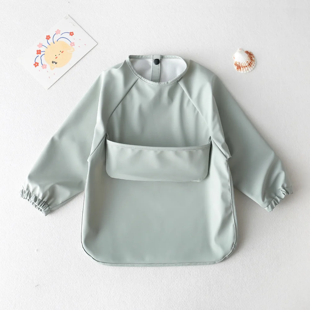 Babero impermeable manga larga para bebés – Con bolsillo, varios colores - imagen 3