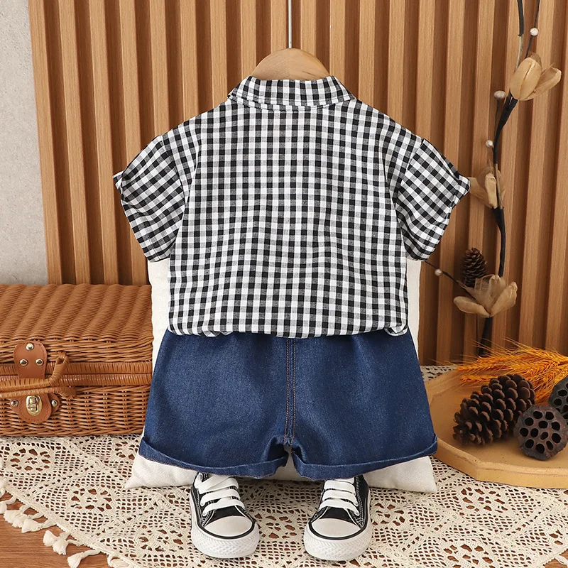 Conjunto bebé verano: top algodón cuadros y pantalón corto mezclilla - imagen 3