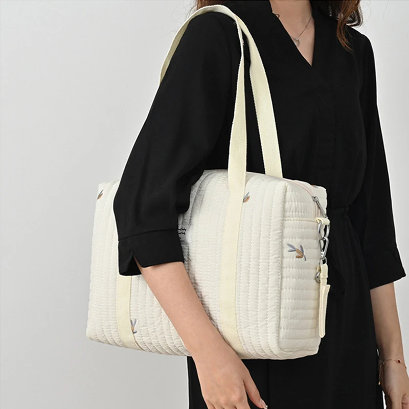 Combinación del bolso con outfit casual