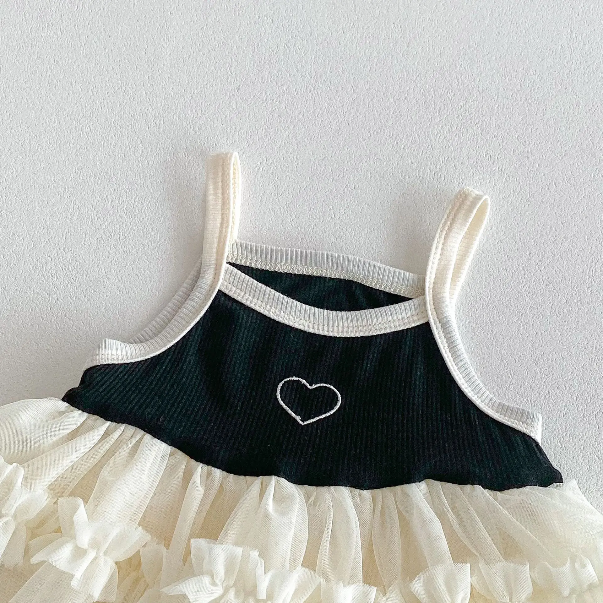 Milangel body de malla con corazón para niña - imagen 4