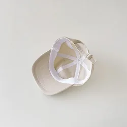 Gorra infantil de béisbol con caballo animado ajustable transpirable