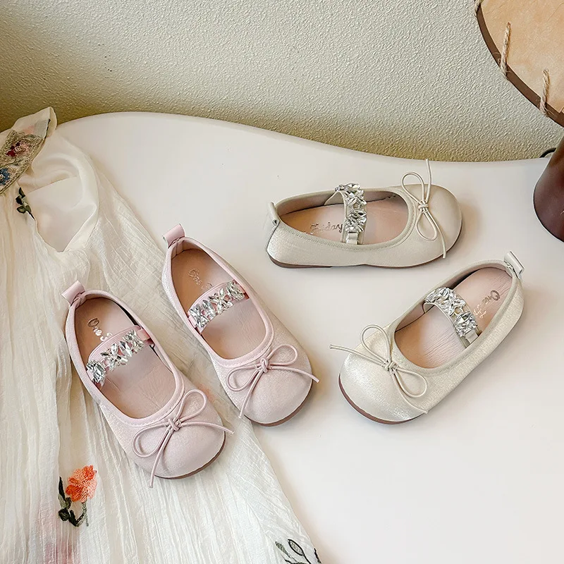 Zapatos princesa de cuero con lentejuelas para niña - imagen 5