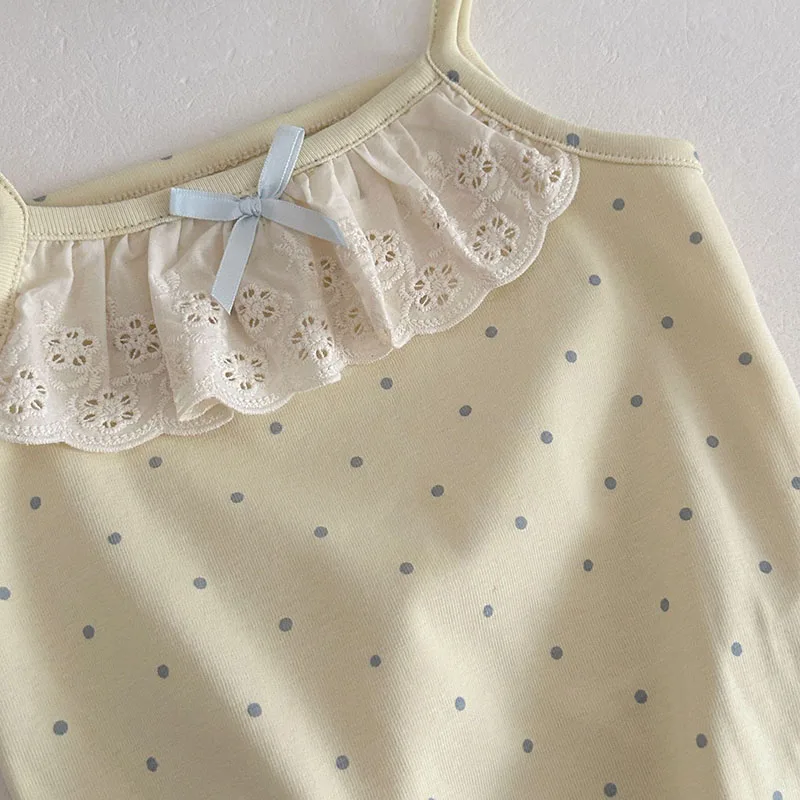 Conjunto de verano para bebé con tirantes y pantalón corto ventilado