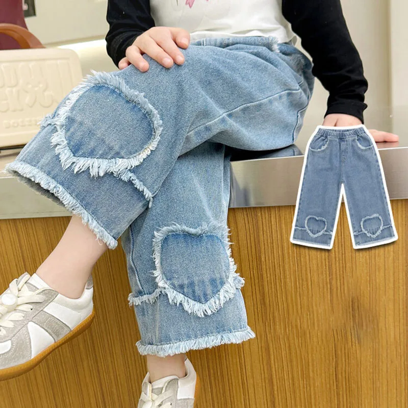 Vaqueros bordados para niña – Estilo floral con corazones - imagen 3