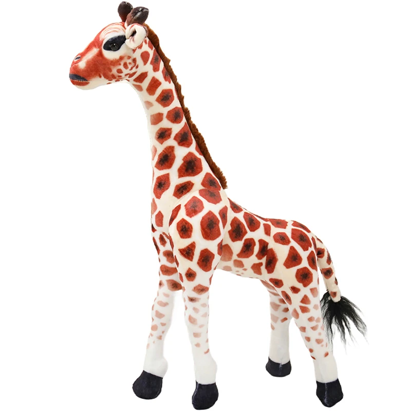 Jirafa de peluche usada como cojín en ambiente infantil