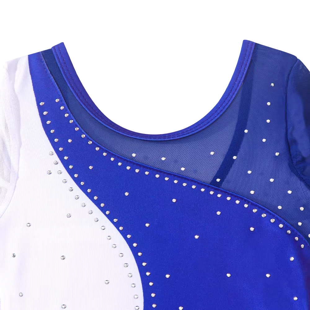 Vista frontal del body con falda para danza infantil