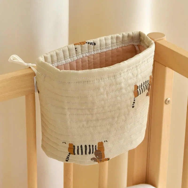 Bolsa colgante de cuna: gran capacidad para pañales y juguetes - imagen 4