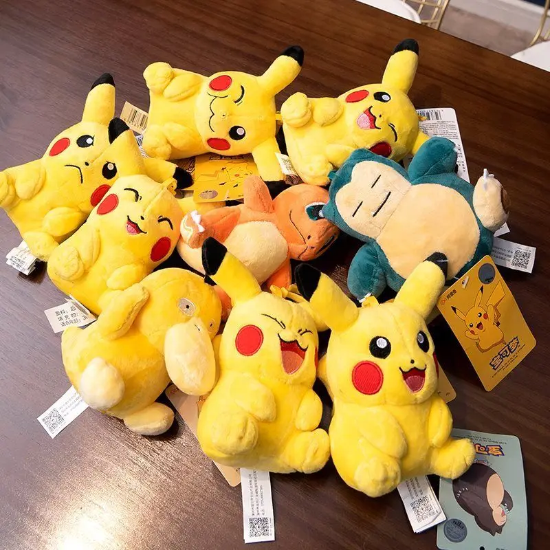 Llavero de peluche Pikachu original Pokemon