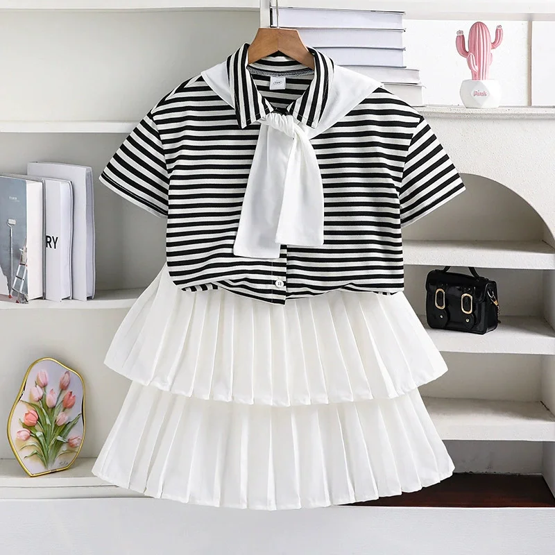 Conjunto de niña de verano con top a rayas y falda escalonada - imagen 2