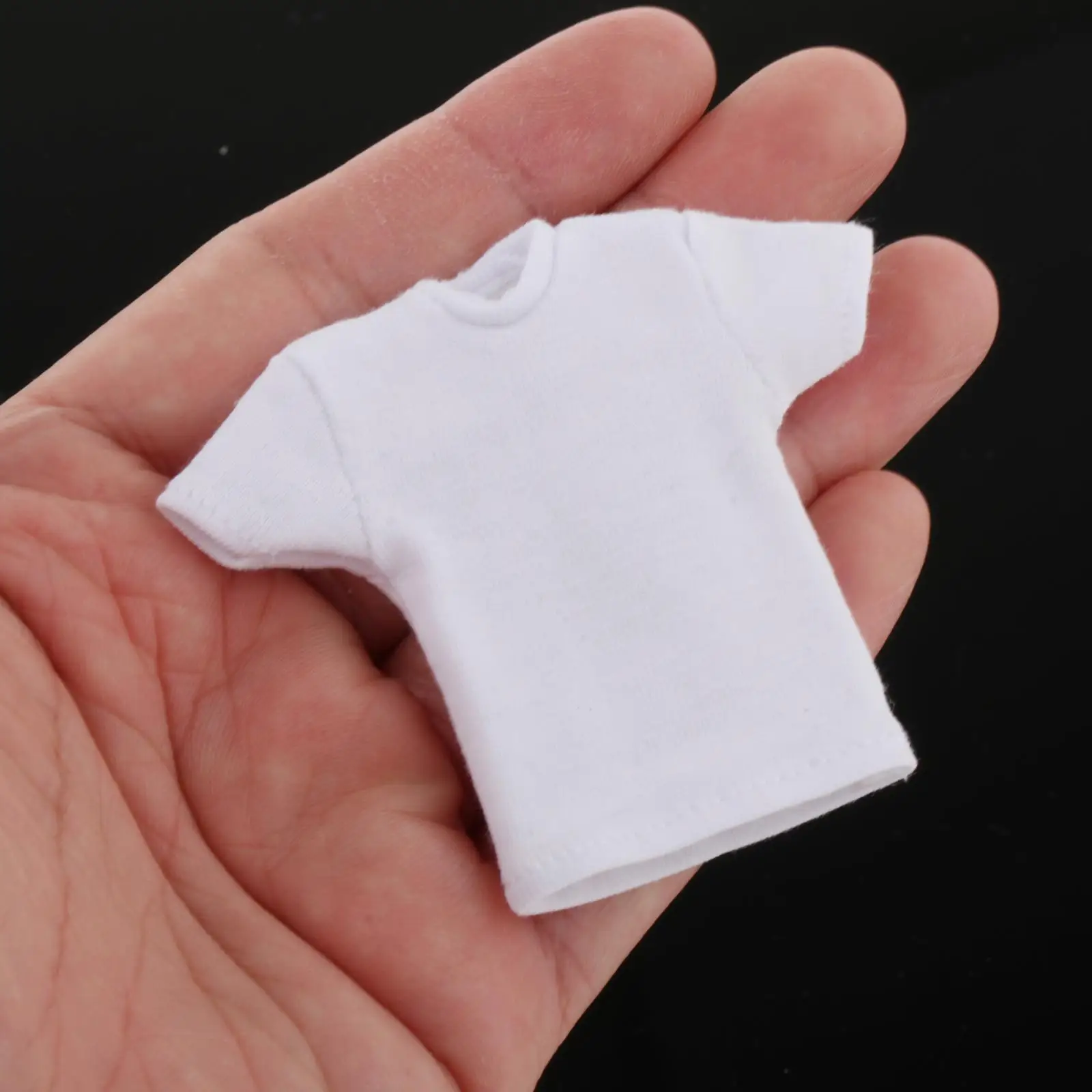 Ropa para muñecos: traje hecho a mano con figuras de acción - imagen 5