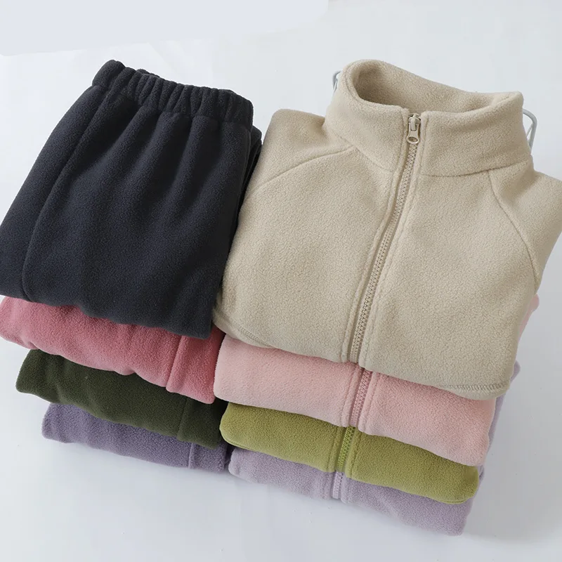 Conjunto polar infantil con chaqueta y pantalón - imagen 2