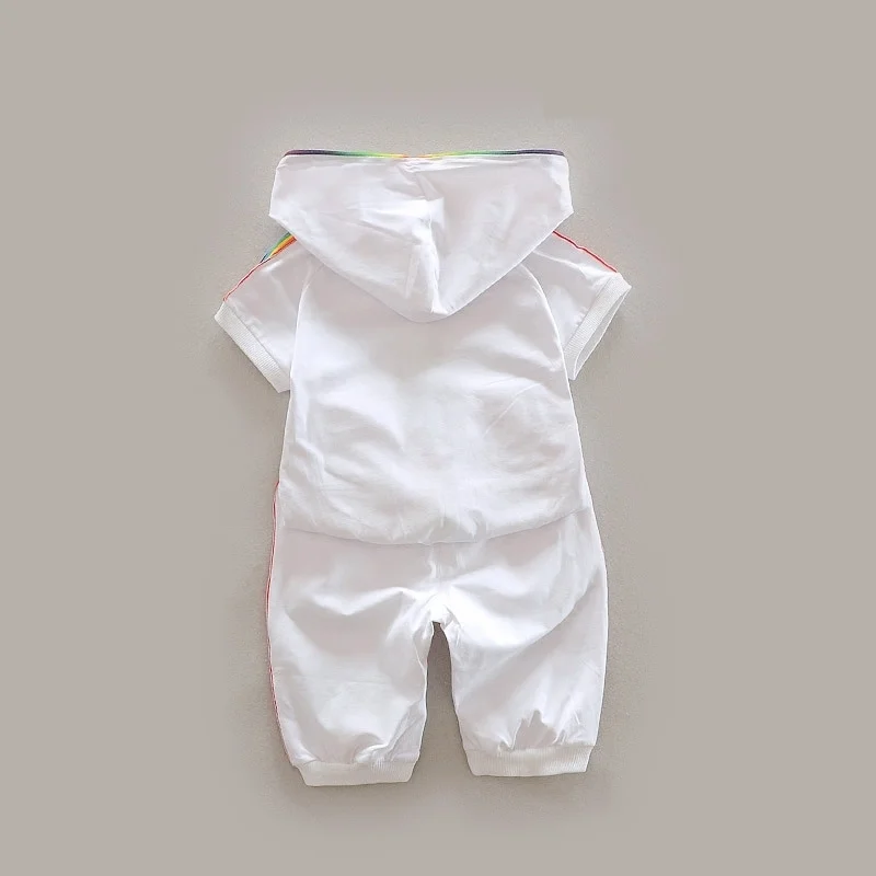 Conjunto veraniego infantil con sudadera y short – Estilo deportivo - imagen 3