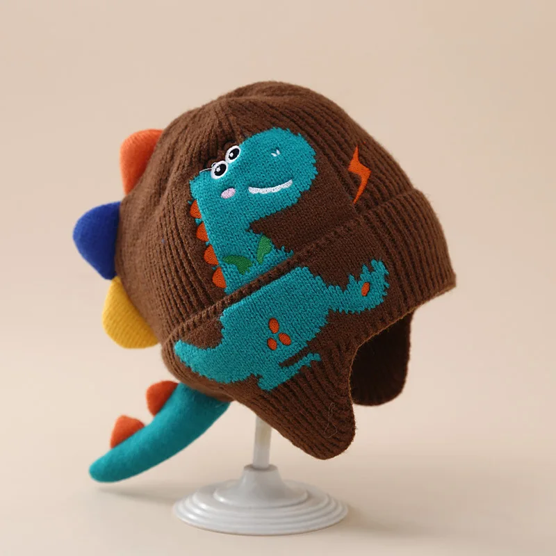 Gorro con orejeras de lana cálida para bebé – diseño dinosaurio - imagen 5