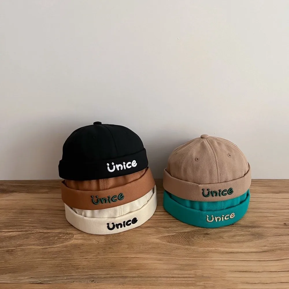 Gorro sin ala de algodón transpirable para bebé con bordados - imagen 2