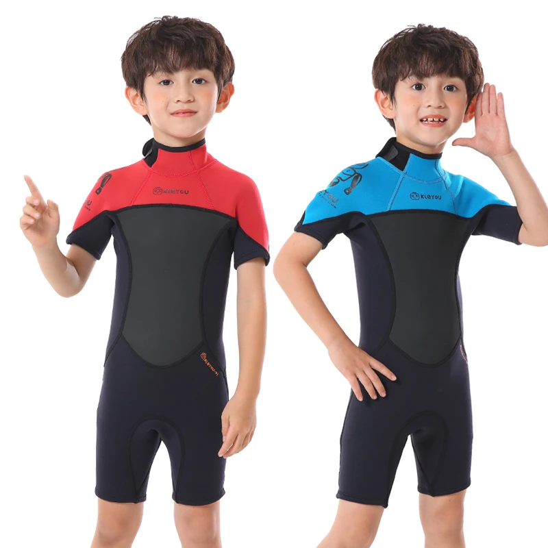 Corte juvenil para natación