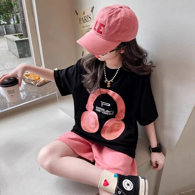 Conjunto veraniego de camiseta y shorts para niña con manga corta - imagen 5