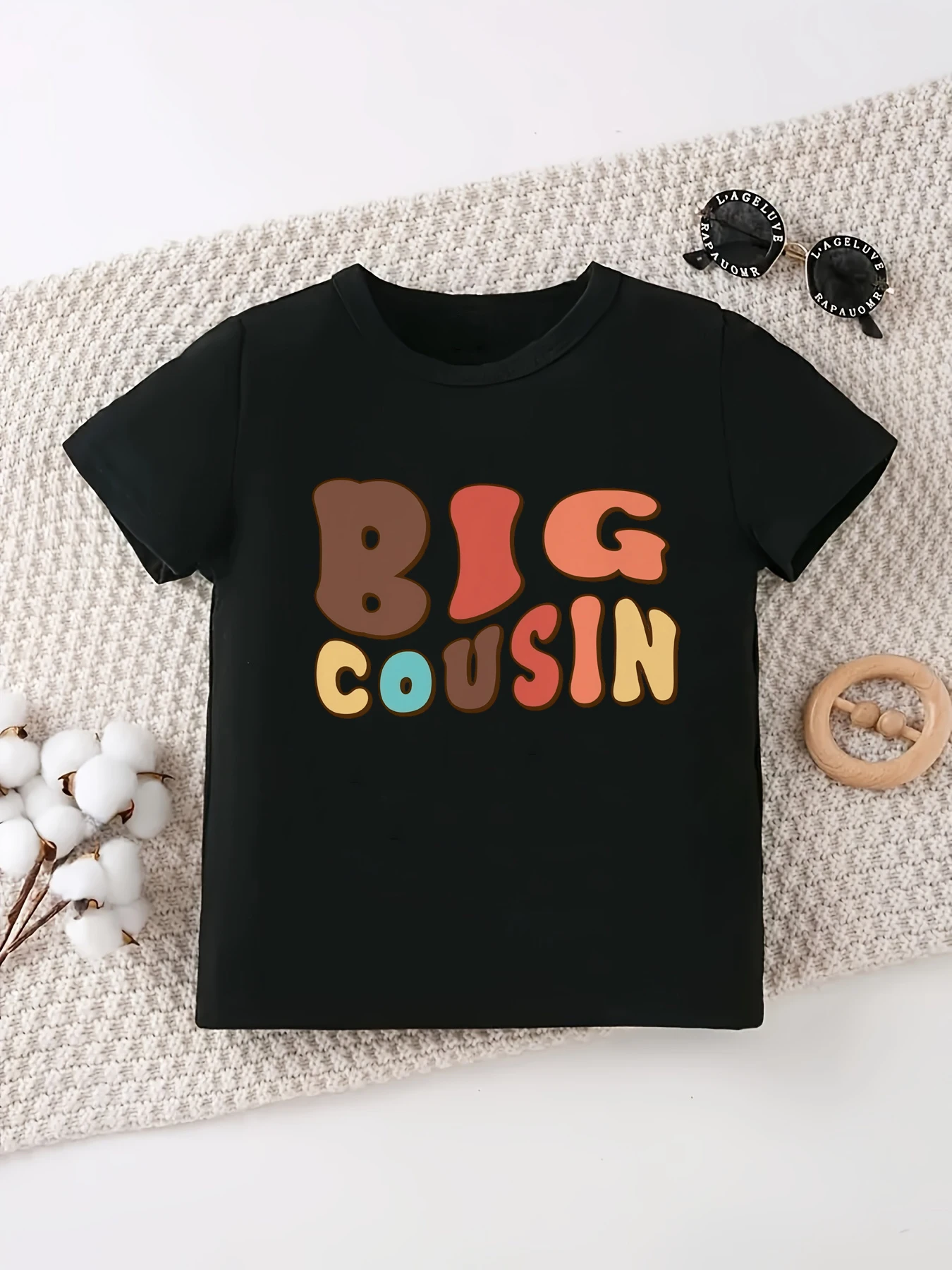 Camiseta de manga corta con estampado Big Cousin Little Cousin - imagen 2