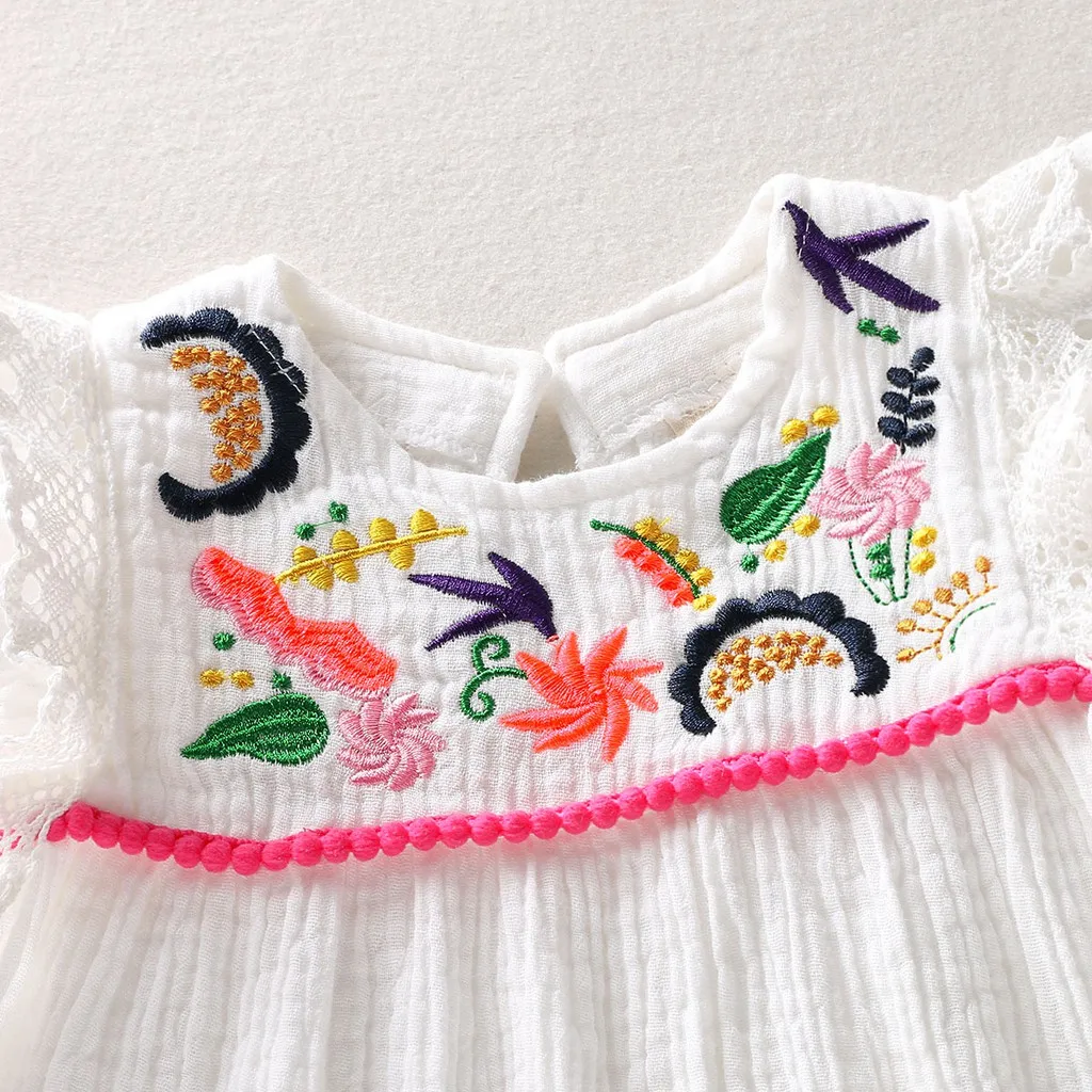 Vestido niña verano lino plisado con bordado delicado manga corta - imagen 3