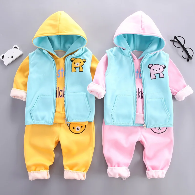 Conjunto infantil de lana gruesa con capucha