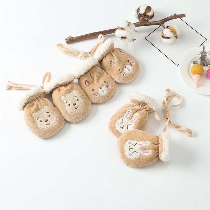 Guantes infantiles con buena cobertura para el invierno