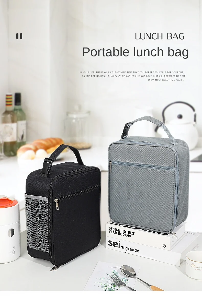 Interior espacioso de la bolsa de almuerzo Tote mostrando varios recipientes