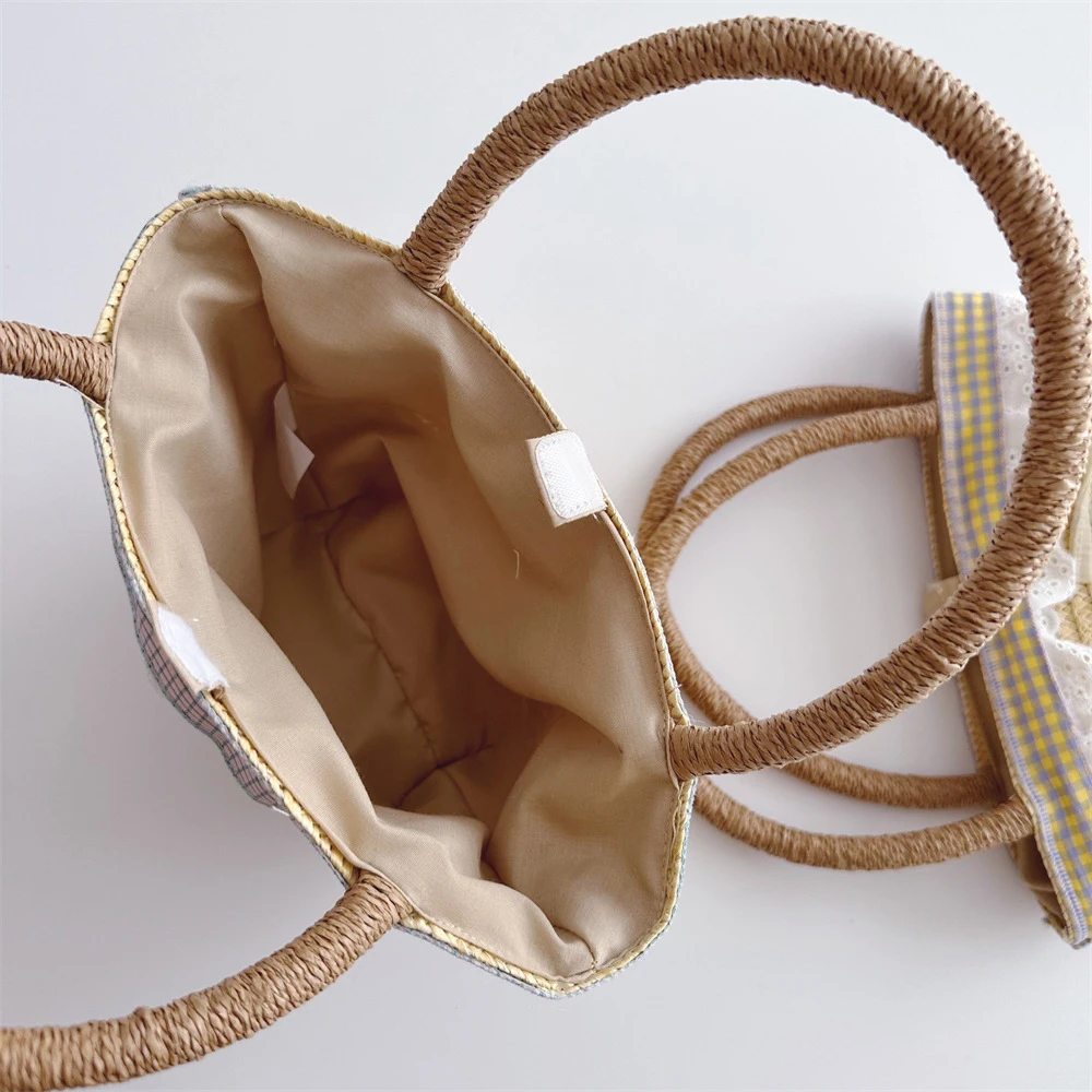 Bolso infantil con look playa