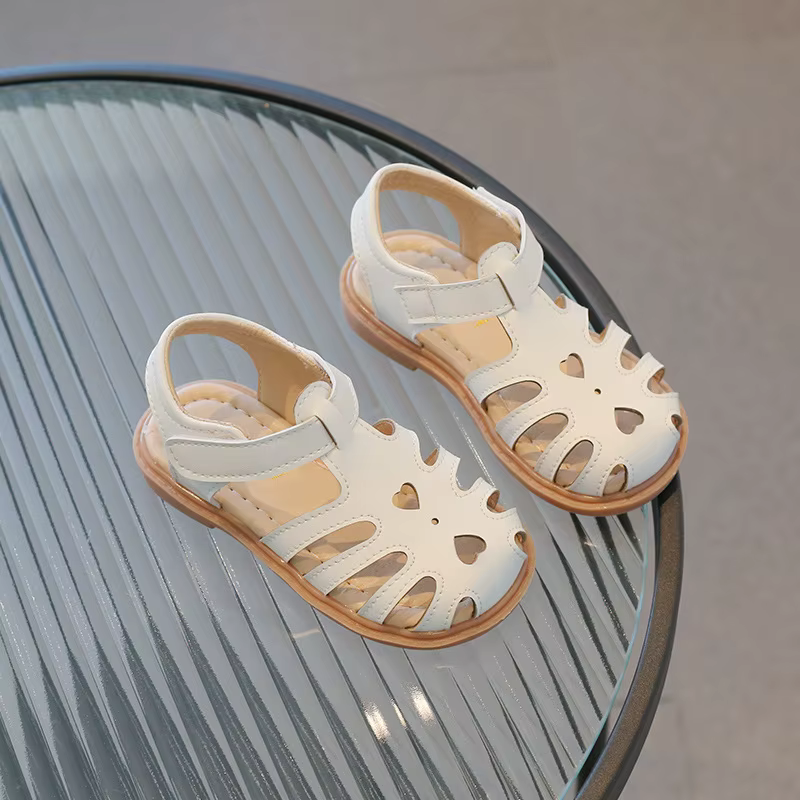 Sandalias Bekamille - vista lateral y ajuste
