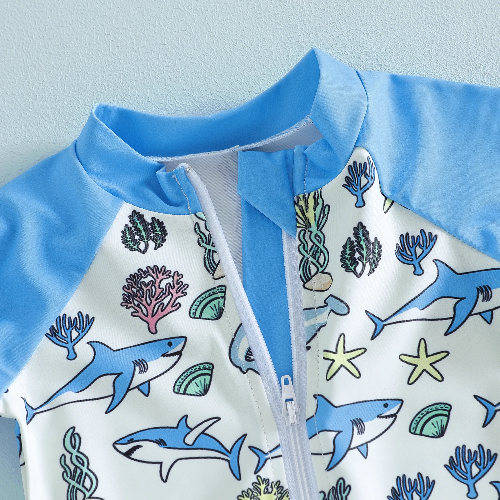 Traje de baño infantil manga larga con estampado marino y gorro - imagen 3