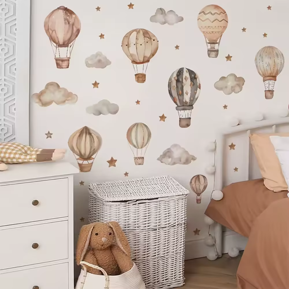 Pegatina de pared infantil con globo aerostático en acuarela bohemia - imagen 2