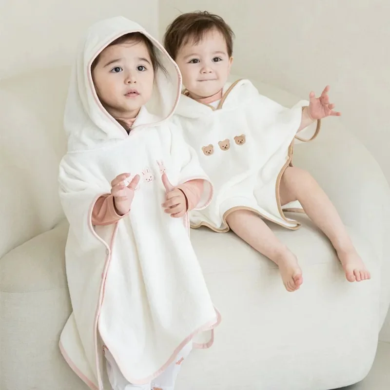 Toalla con capucha para bebé – Terciopelo suave y cálido - imagen 3