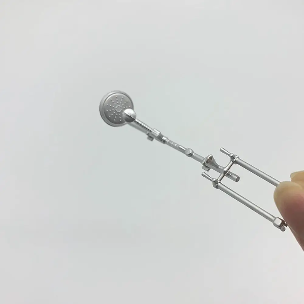 Escoba en miniatura para casa de muñecas Micro Life - imagen 2