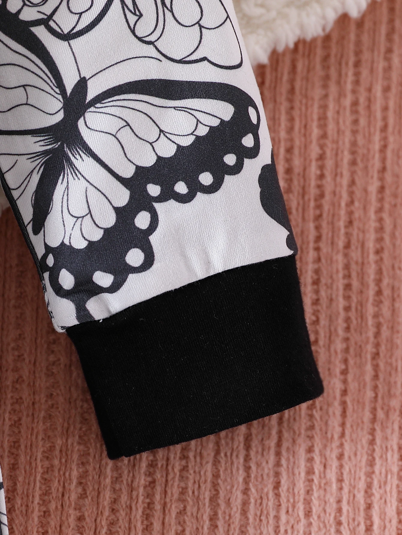 Estilo con patrón mariposa para bebé