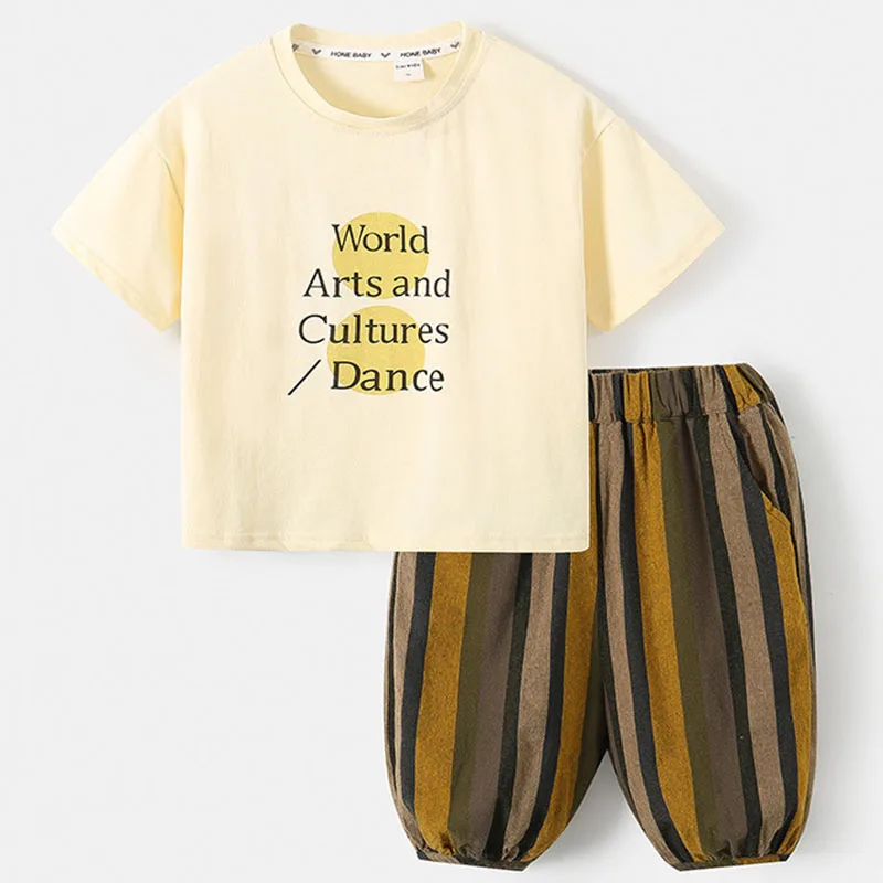 Ropa de verano para niño pequeño: camisetas y pantalones a rayas - imagen 5