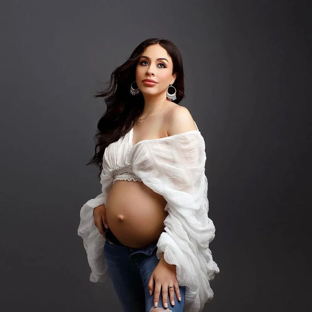Top de maternidad blanco con detalle de encaje