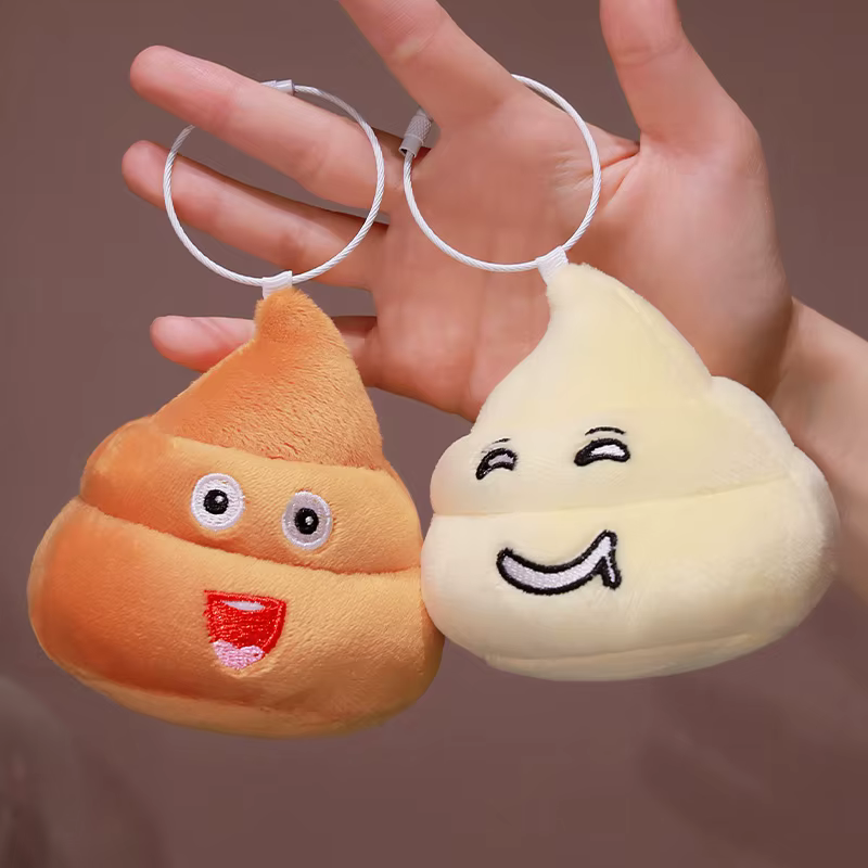 Llavero Poo de peluche kawaii para mochila - imagen 3