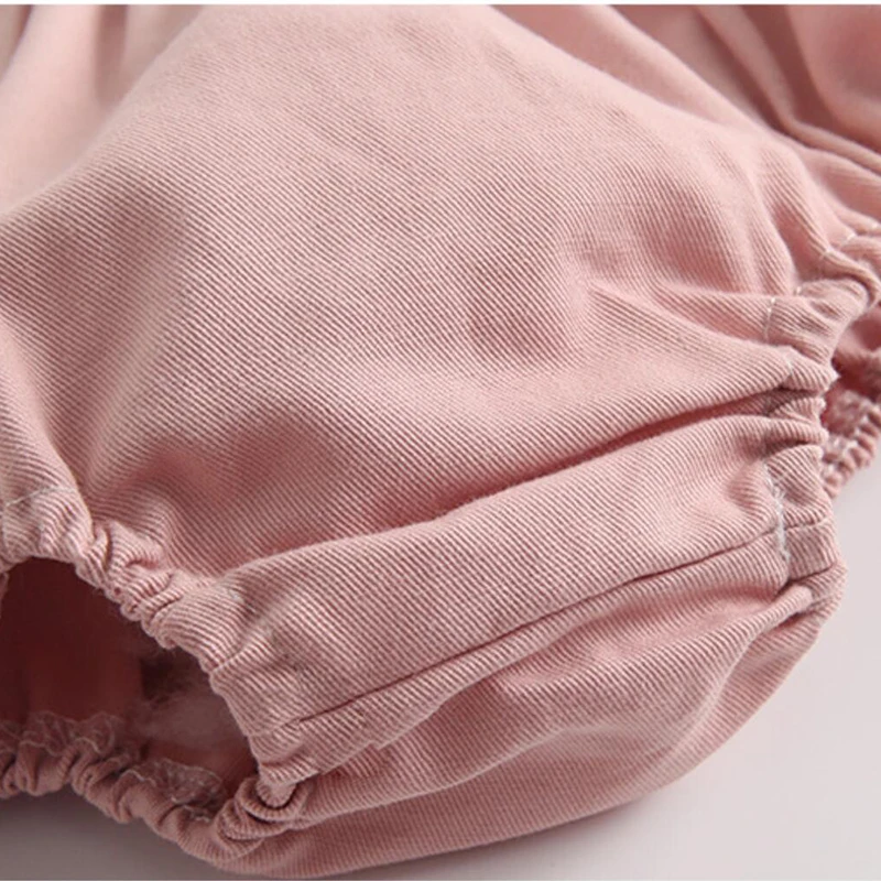 Pantalones cortos bloomer de algodón color caramelo para bebé - imagen 5