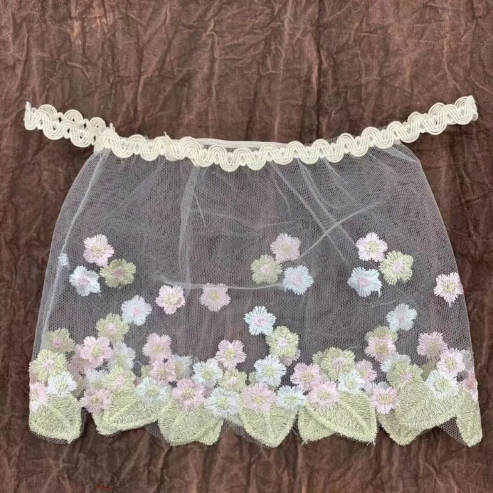 Vestido de encaje para recién nacido con bordado floral