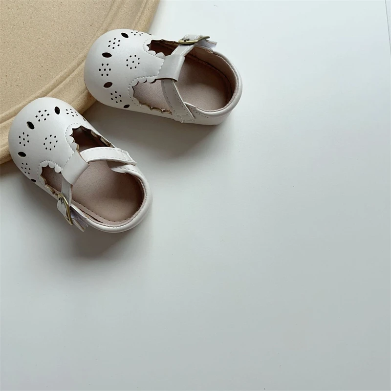 Zapatos de verano para niñas con suela antideslizante suave