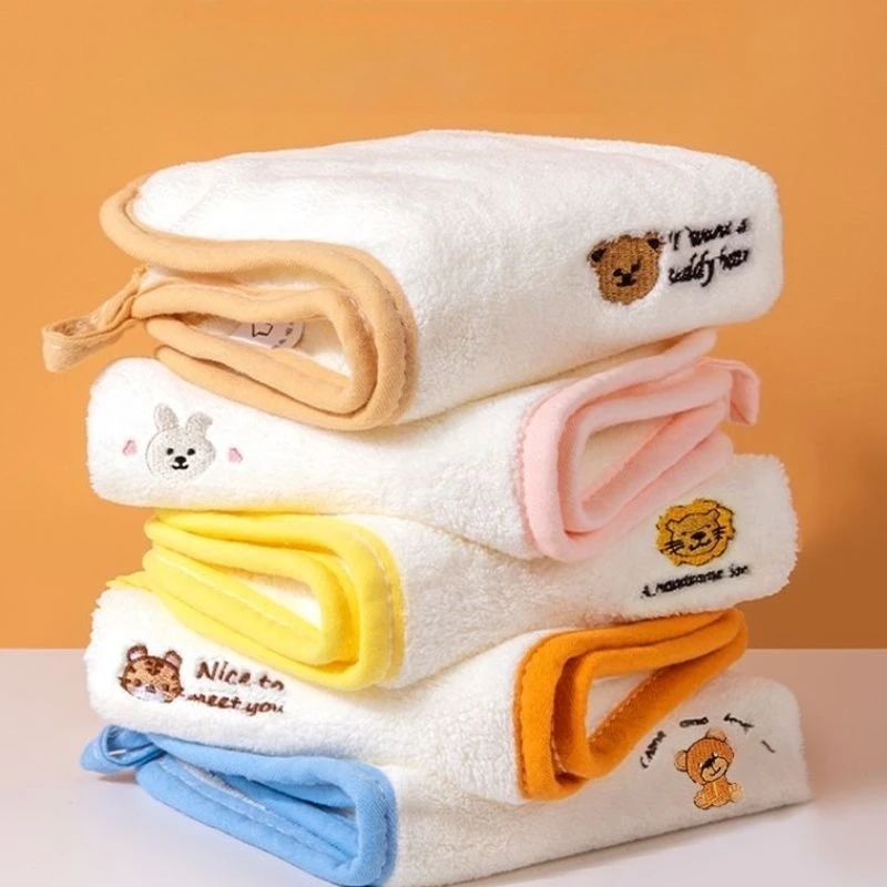 Toalla de bebé felpa coral absorbente bordada para baño diario - imagen 5