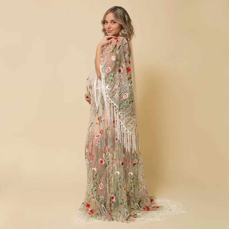 Vestido largo de tul bordado transparente para sesión fotos maternidad - imagen 3