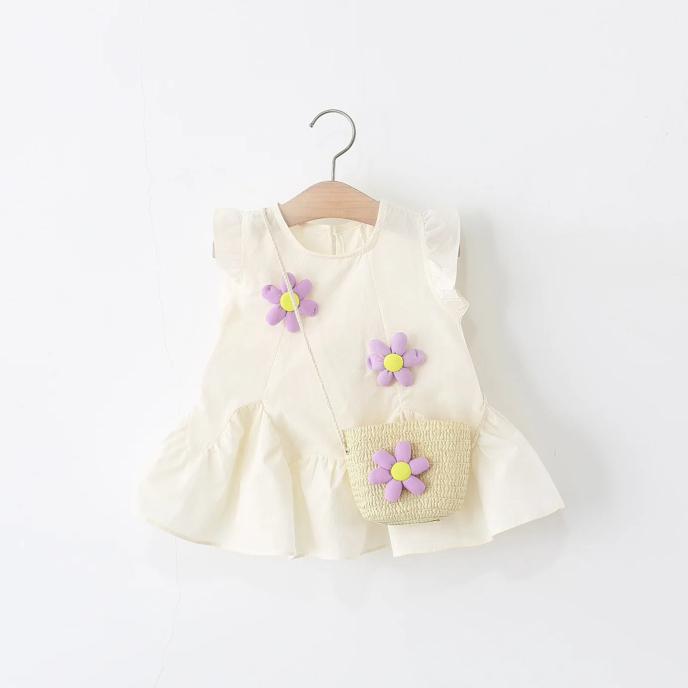 Detalle del tejido de algodón del vestido