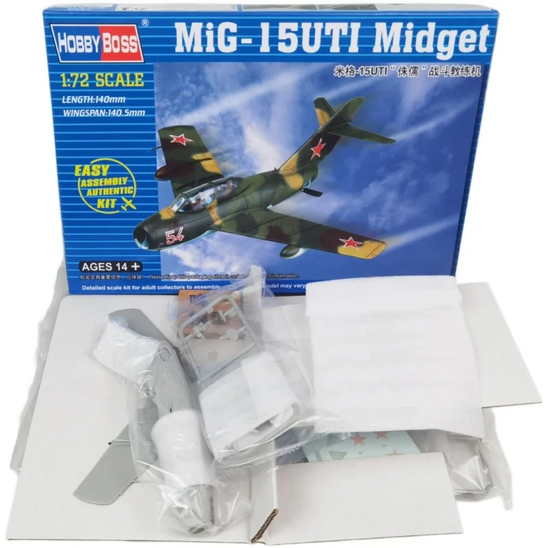 TRUMPETER MIG-15UTI avión de juguete plástico para montar - imagen 3