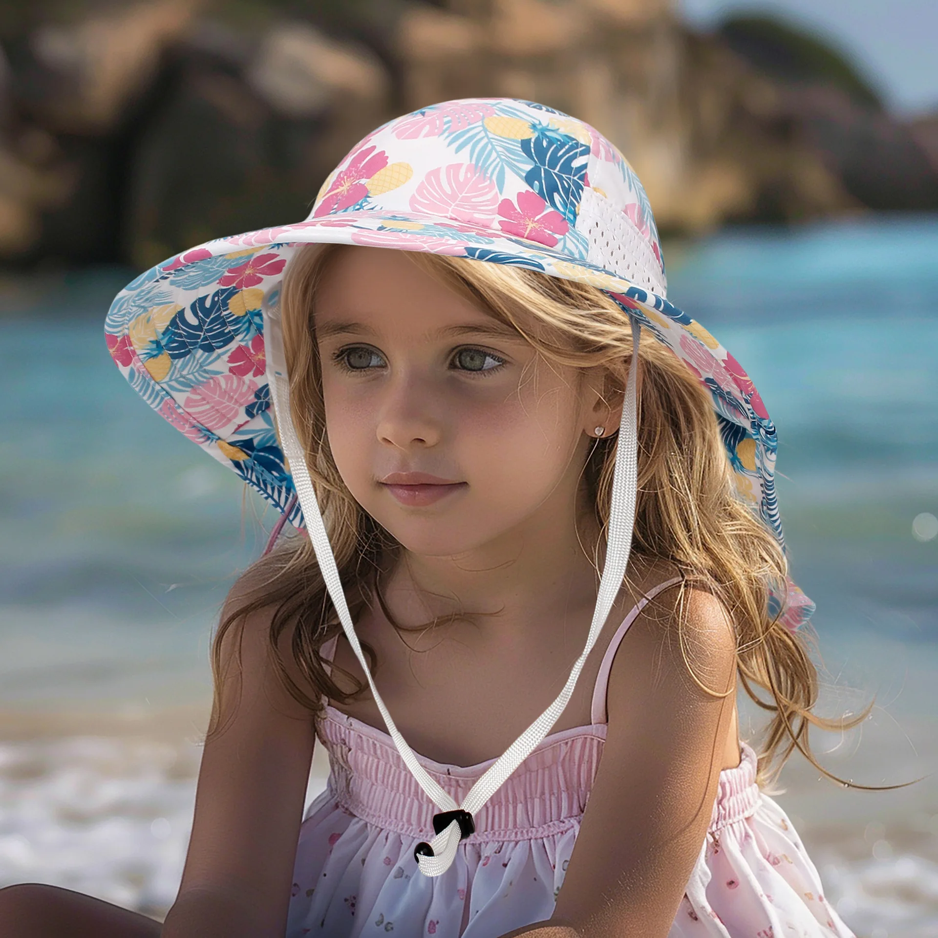 Gorro de pescador infantil con estampado de animales