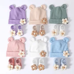 Conjunto recién nacido: gorro turbante y calcetines florales 3D